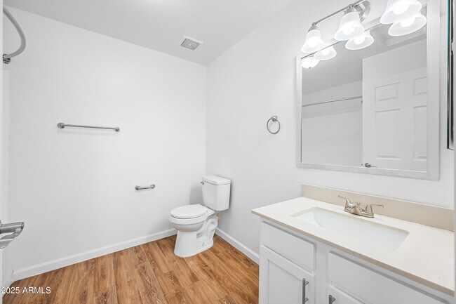 Building Photo - 3065 N 67th Ave