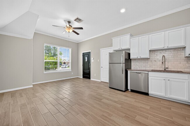 Building Photo - 20126 Matador Ridge Dr