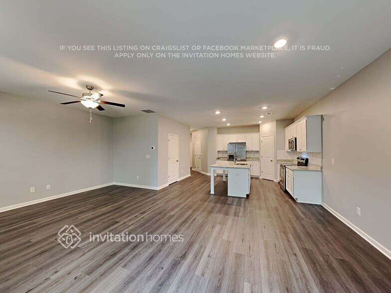 Building Photo - 131 Webster Cir