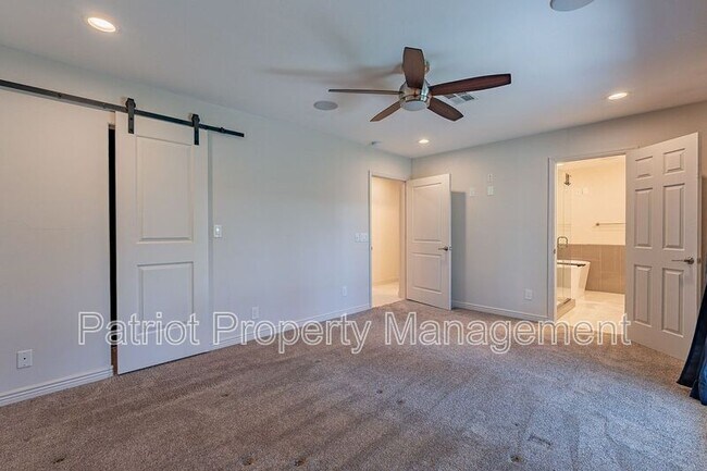 Building Photo - 5514 N 79th Pl