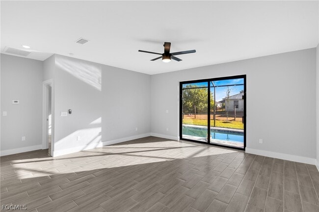 Building Photo - 1109 NE 2nd Ave