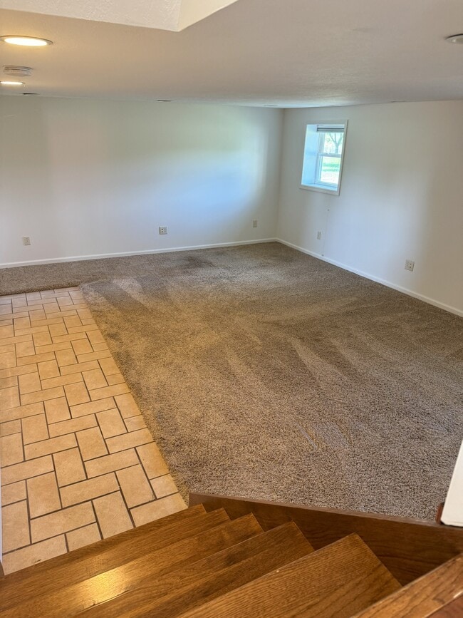 Building Photo - 5347 Harmont Ave NE