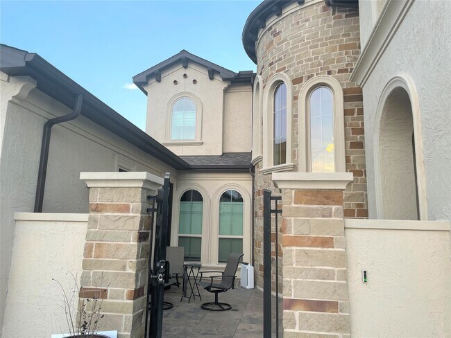 Building Photo - 11223 Oudney Ct