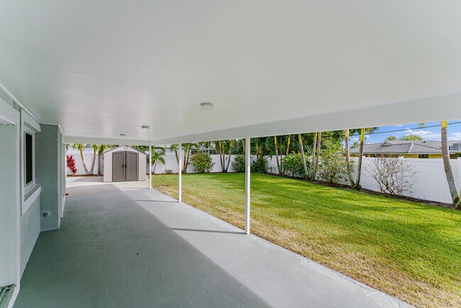 Building Photo - 130 Gulfstream Rd