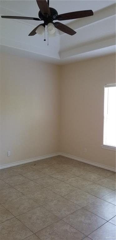 Building Photo - 14 Irongate Dr