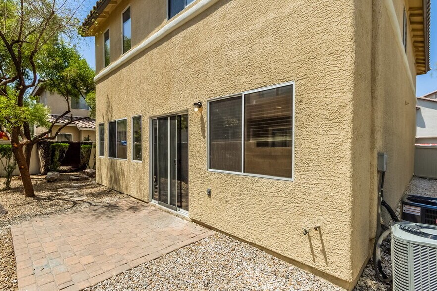 Building Photo - 10638 Pueblo Springs St