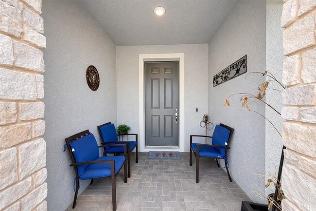 Building Photo - 4054 Pindo Palm Ln