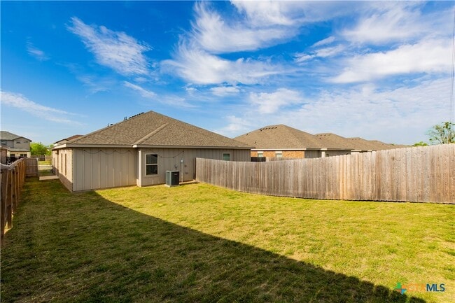 Building Photo - 3505 Abraham Dr