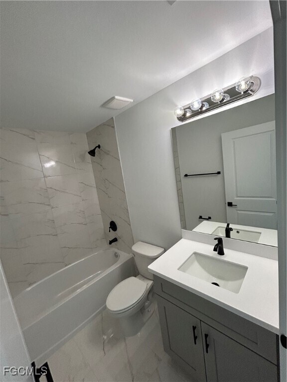 Building Photo - 2803 65th St W