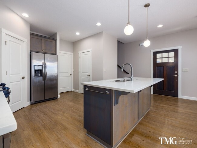 Building Photo - Pre- Leasing Large 3 Bedroom Home- With Garage
