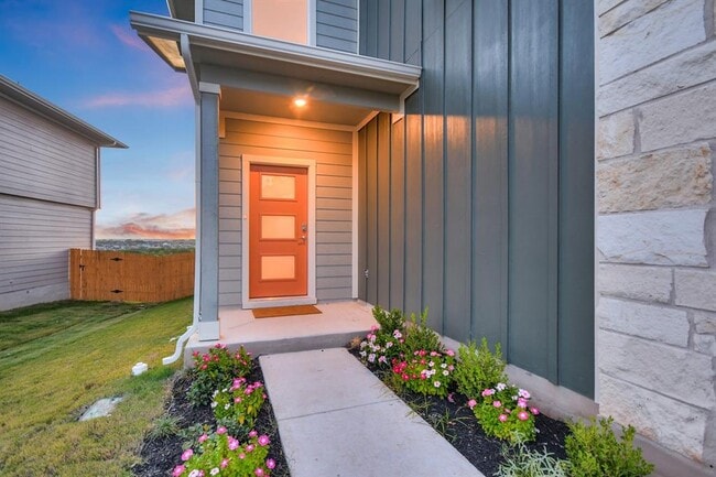 Building Photo - 7400 Daves Landing Dr