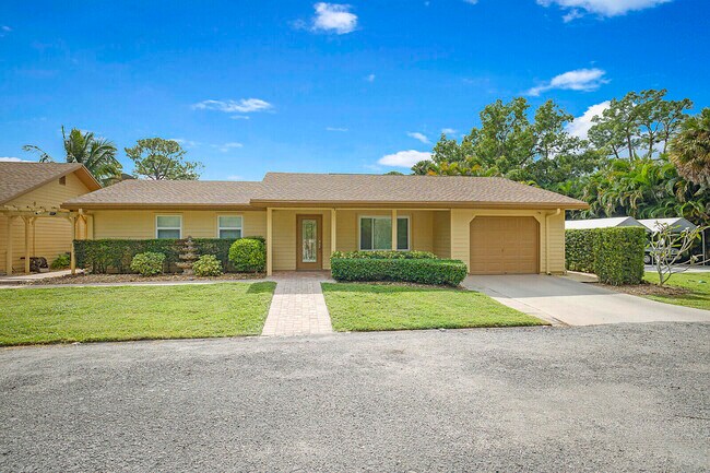 Building Photo - 12812 Raymond Dr