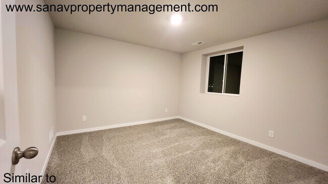 Building Photo - Spacious Single-Family Ranch with Finished Basement in West Des Moines – Now Just $1995 (Was $2095)!