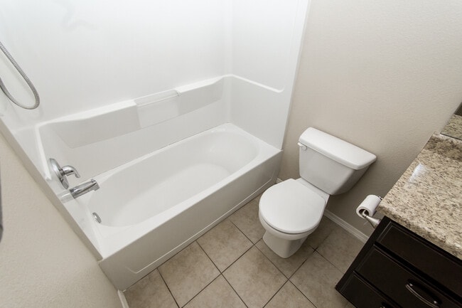 Building Photo - 9005 Rio Galisteo Pl NW