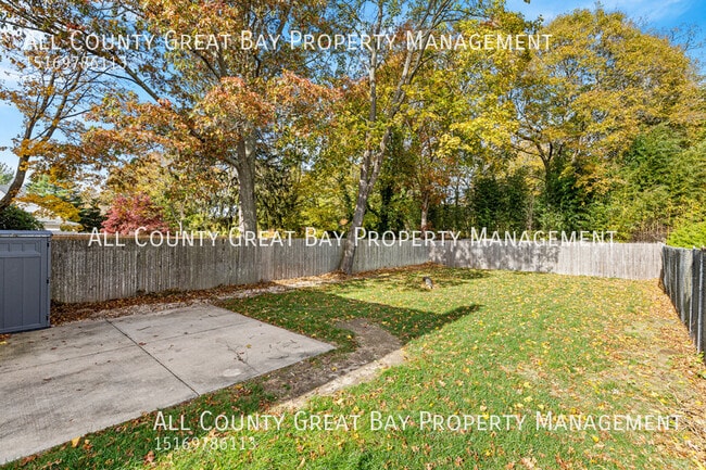 Building Photo - 921 Church St