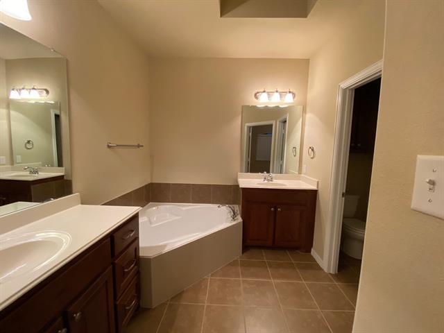 Building Photo - 255 Sherburne St