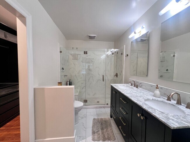 Building Photo - $500 MOVE IN SPECIAL!!! Fully Updated Home in San Leandro Available for Rent!!