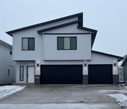 Building Photo - Newly Built in the Wilds neighborhood of W...