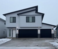 Building Photo - Newly Built in the Wilds neighborhood of W...