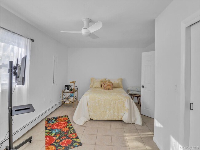 Building Photo - 6 Kenbar Rd