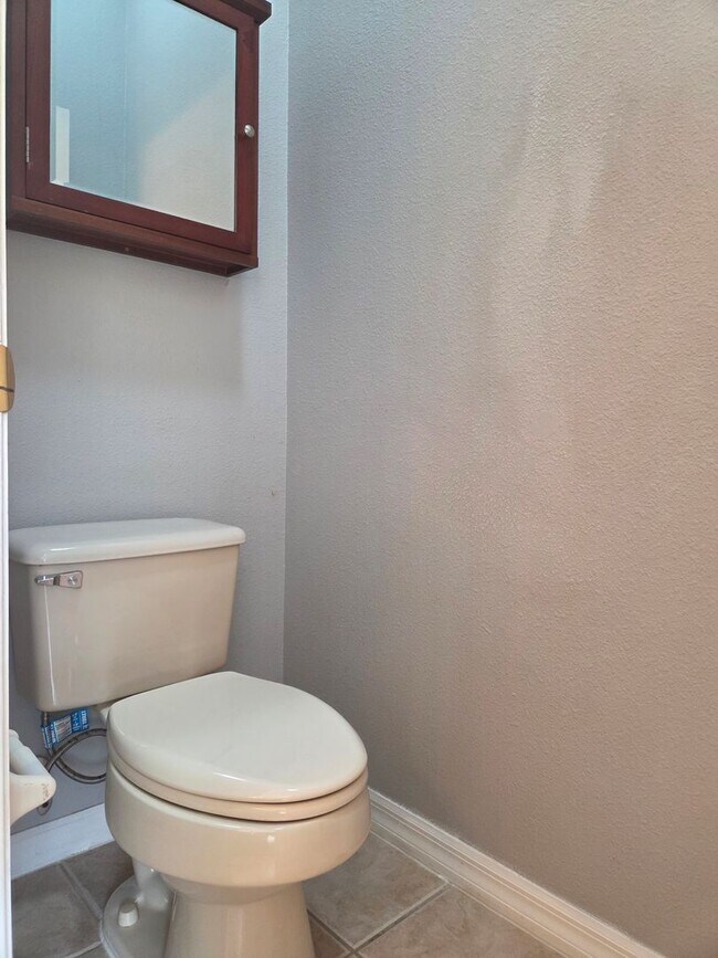 Building Photo - Move in Ready 3/2 in Sunset Village