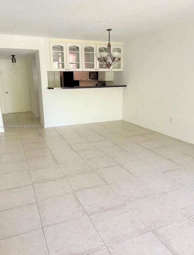 Building Photo - 6800 Cypress Rd