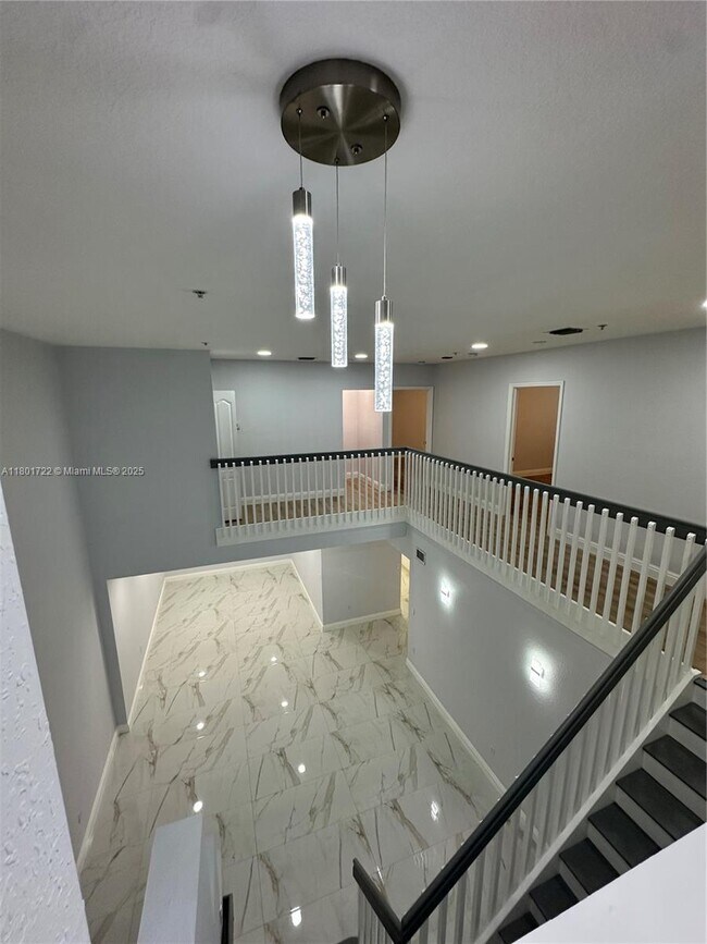 Building Photo - 17425 NW 75th Pl