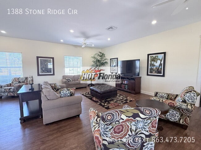 Building Photo - 1388 Stone Ridge Cir