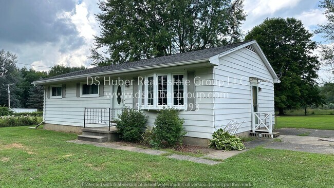 Primary Photo - 11150 Beardslee Rd