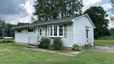 Building Photo - 11150 Beardslee Rd