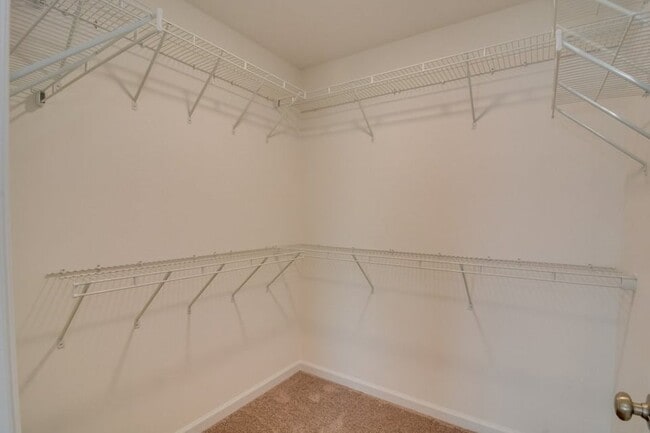 Building Photo - 408 Amesbury Dr