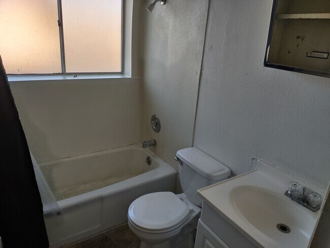 Building Photo - 167 Bonnymede Rd