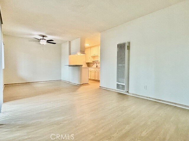 Building Photo - 12425 Harris Ave