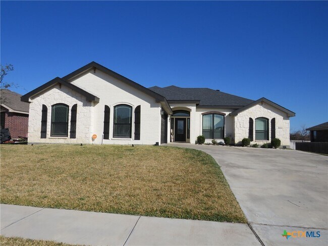Building Photo - 1603 Excel Dr