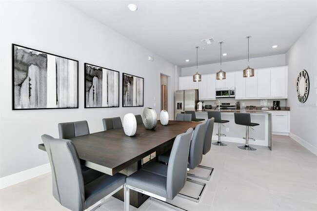 Building Photo - 7770 Sandy Ridge Dr