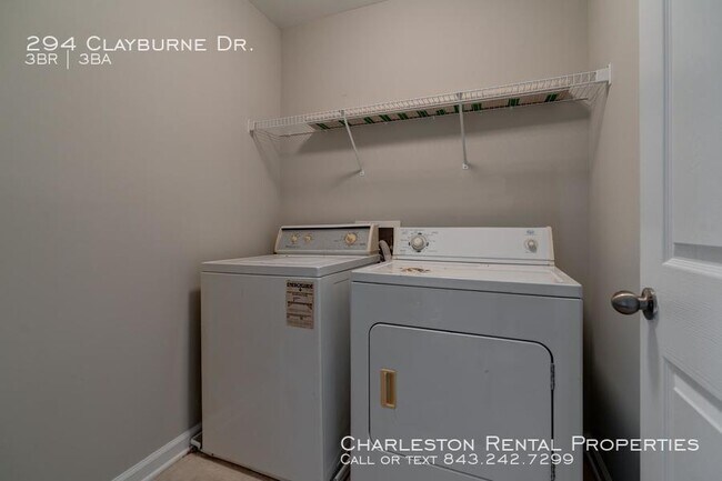 Building Photo - 294 Clayburne Dr