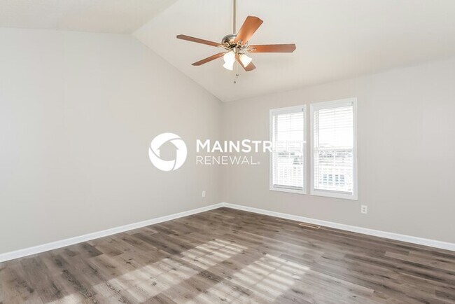 Building Photo - 3 Bedroom Pet-Friendly Home in Smithfield, NC with Main Street Renewal
