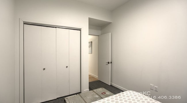 Building Photo - 63 Brookside