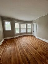 Building Photo - 2016 Wabash St