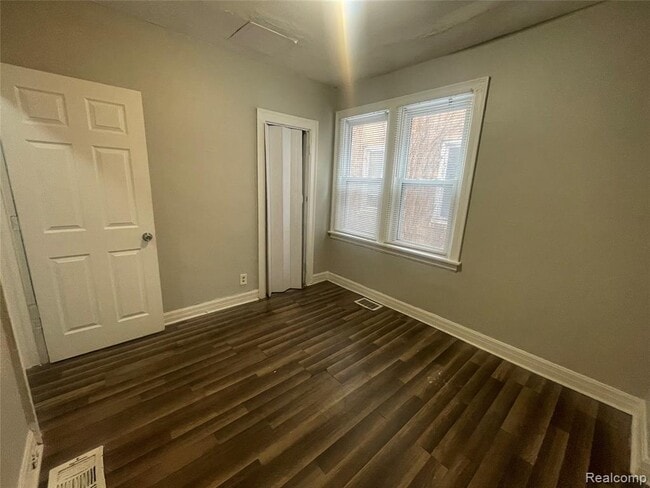 Building Photo - 14828 Sussex St