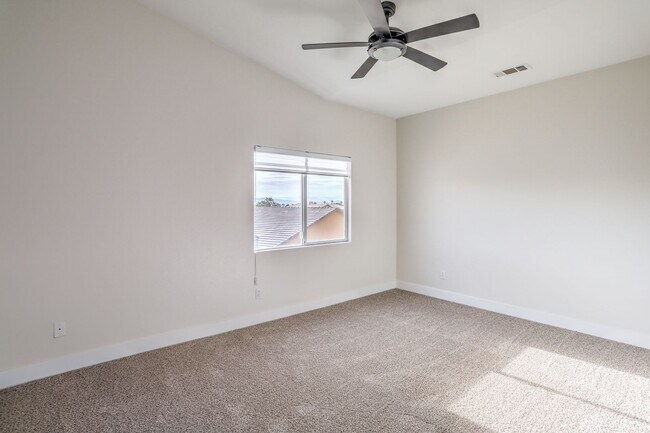 Building Photo - Luxury 5-Bedroom Home in Guard-Gated Community with 3-Car Garage