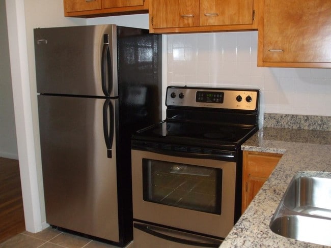 Kitchen - Ambassador Apartments