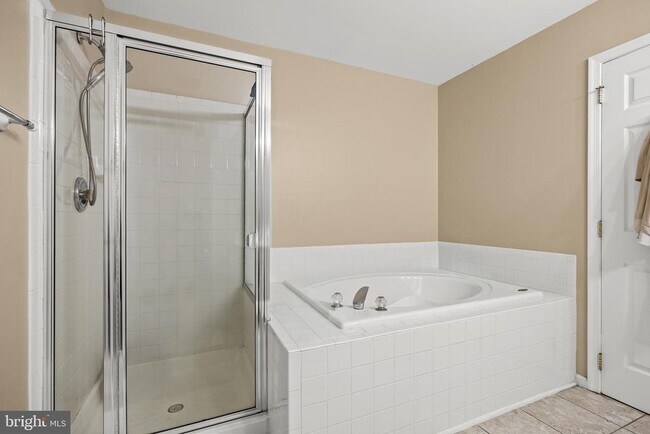Building Photo - 108 Tattersall Dr