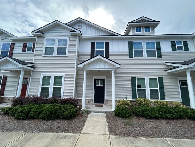 Primary Photo - First month FREE! 3 Bedroom/ 2.5 Bathroom Berwick area in Savannah, GA