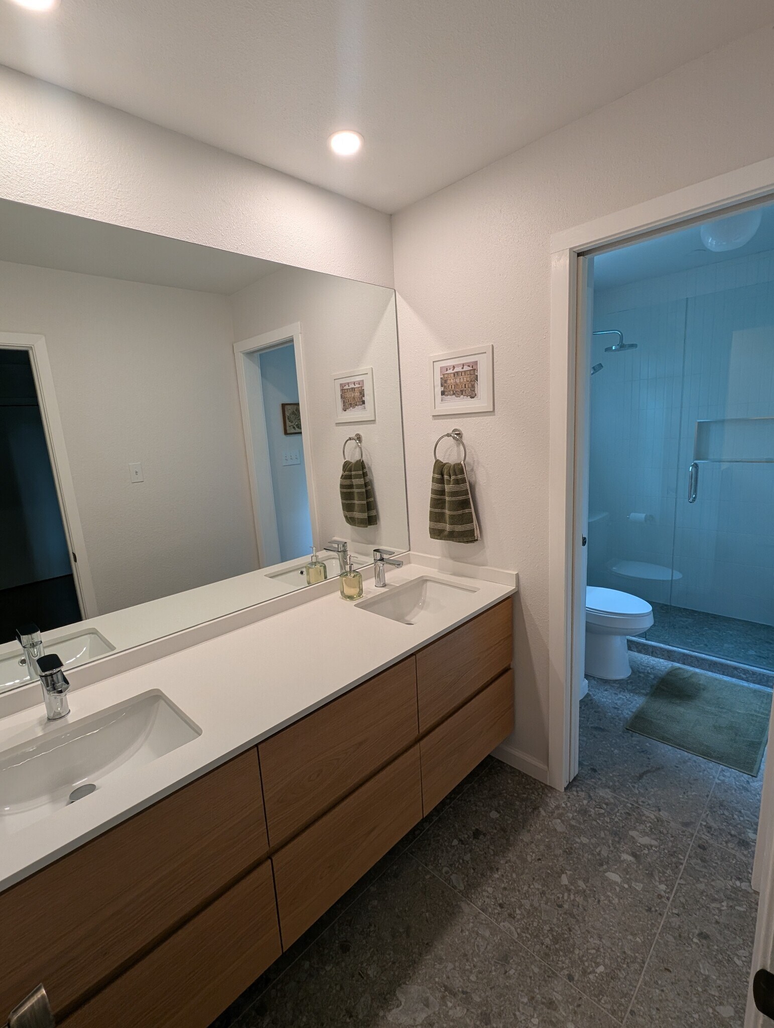 Building Photo - 8513 Bargamin Dr