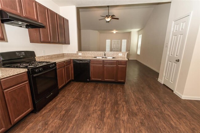 Building Photo - 9739 Tura Dr