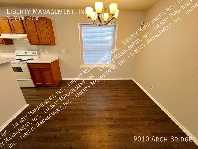 Building Photo - 9010 Arch Bridge