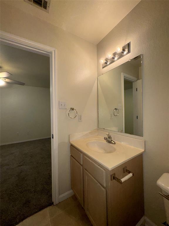 Building Photo - 844-846-846 Sagewood Trail