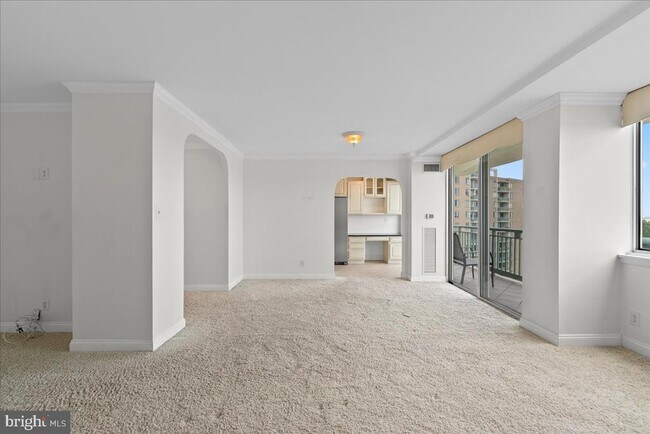 Building Photo - 501 Slaters Ln
