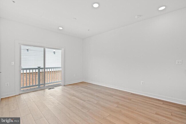 Building Photo - 3122 Nina Clarke Dr